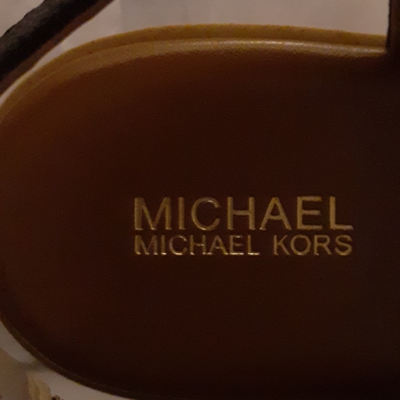 Brand New Michael Kors Sandals - Picture 8 of 8